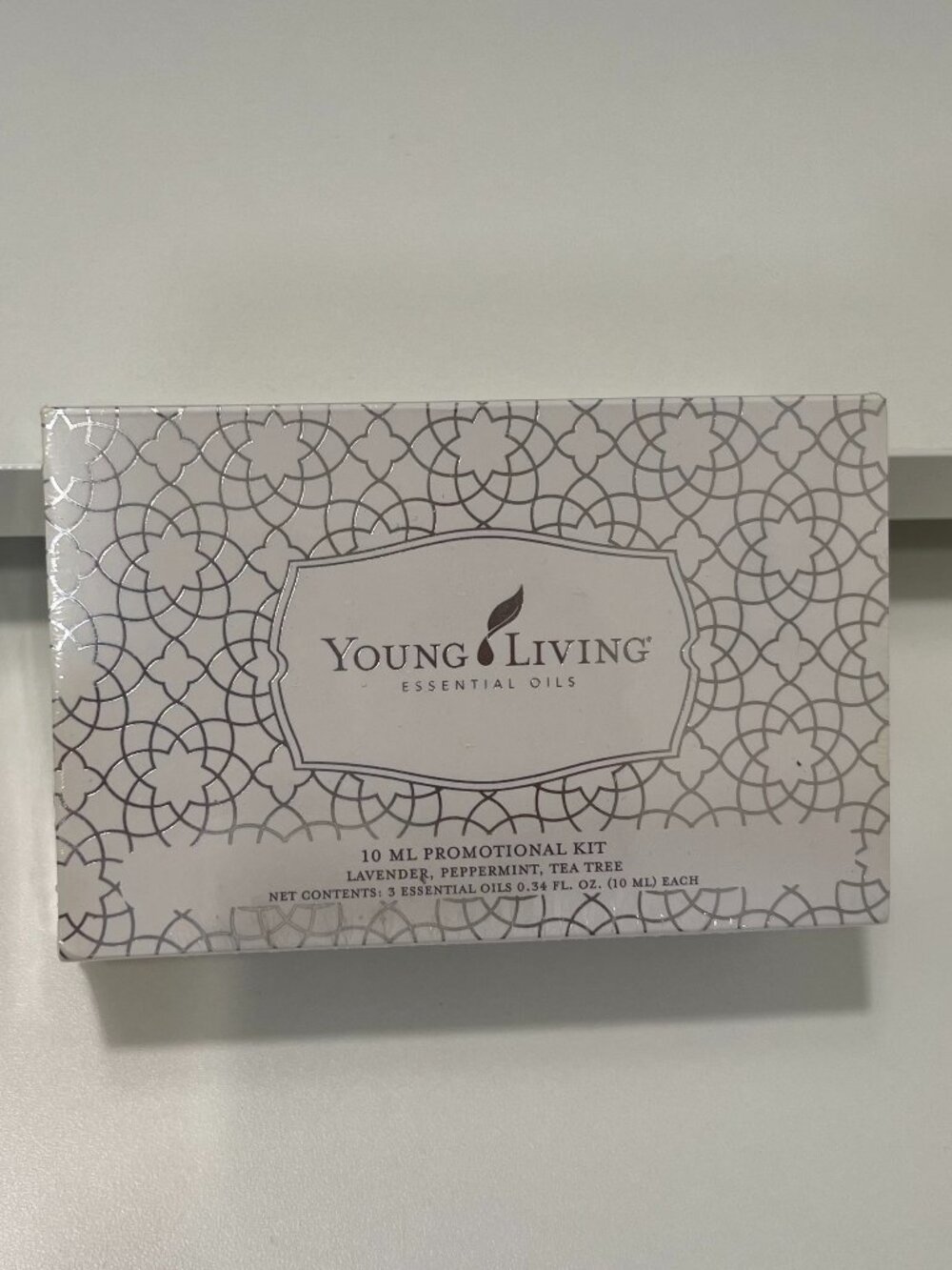 🌿 Young Living Essential Oil Promotional Kit 🌿